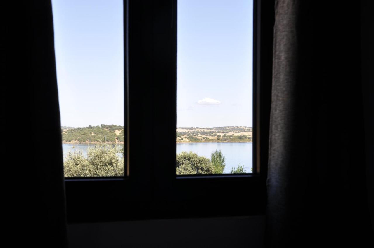 Cruceros Alqueva Hostel Cheles ภายนอก รูปภาพ